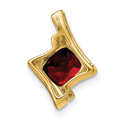 14K Garnet and Diamond Pendant, 15.7 x 11.1mm