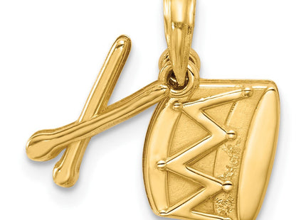 14K gold heart pendant, further view