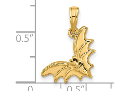 14K gold clover pendant, further view