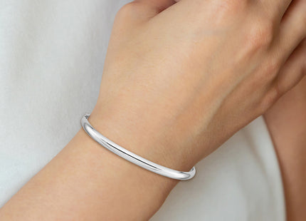 14k White Gold High Polished Hinged Oval Bangle Bracelet, 7.5 x 5mm