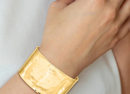 14K gold bangle, further view