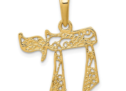 14K gold pendant