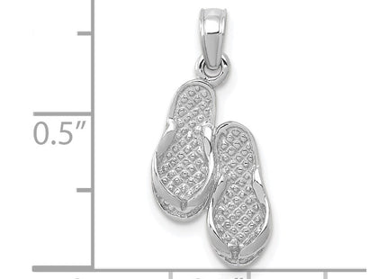 14K gold seahorse pendant, further view
