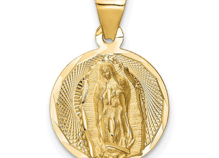 14K gold oval pendant