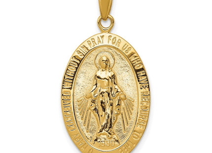 14K gold oval pendant