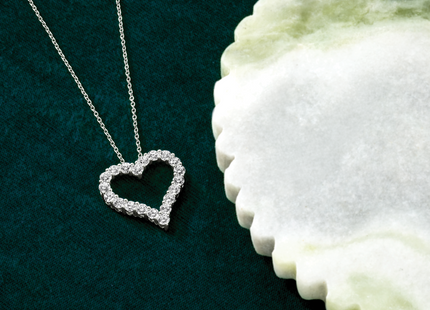 14k White Gold 2 carat Diamond Heart Necklace