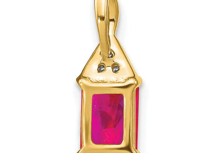 14K white gold diamond pendant, further view