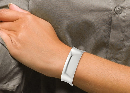 Sterling silver bangle, further view