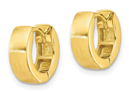 Sterling Silver Gold-tone Brushed Hinged Huggie Hoop Earrings (Style QE16968GP)