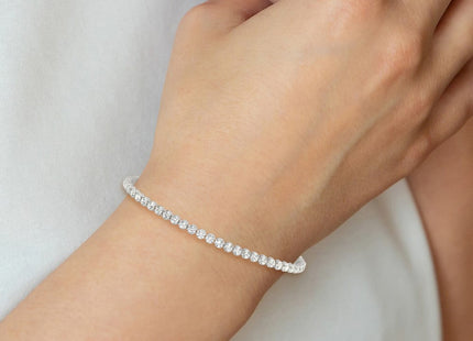 Sterling Silver Rhodium-plated Round CZ 7.5in Tennis Bracelet (Style QG6429-7.5)