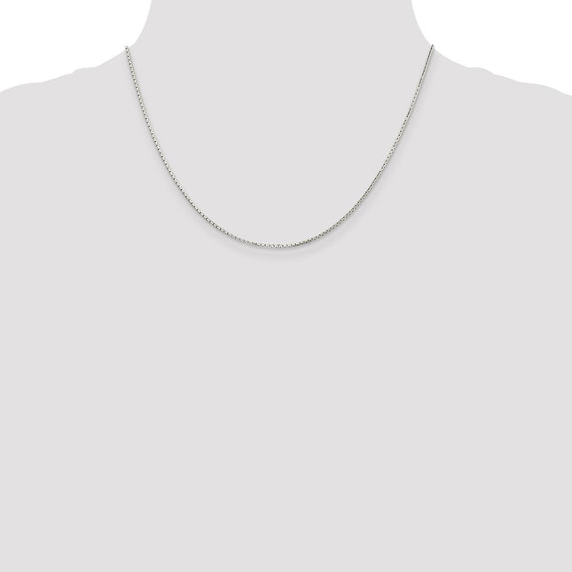 Sterling Silver . 8 Sided Diamond-cut Mirror Box Chain, 18 x 1.2mm