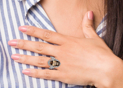 Sterling silver quartz oval ring