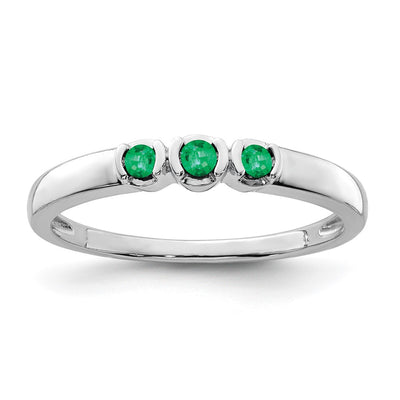 Sterling silver emerald ring