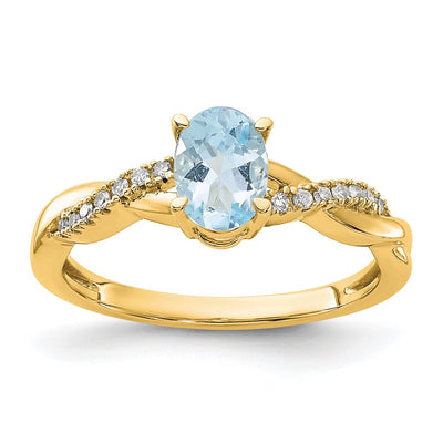 14K Oval Aquamarine and Diamond Ring