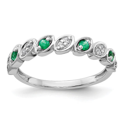 14K white gold diamond ring