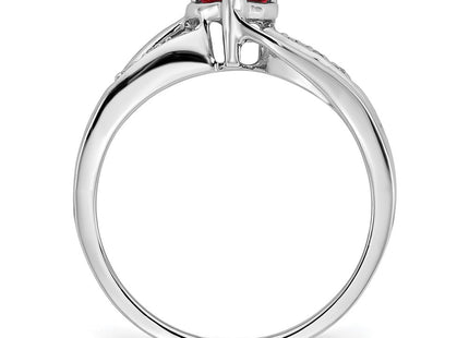 14K white gold diamond heart ring, alternate view