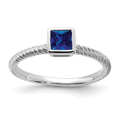 14K white gold sapphire ring