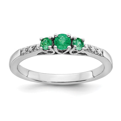14K white gold diamond ring