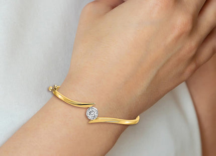14K gold oval bangle, further view