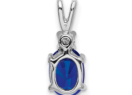 14K white gold diamond oval pendant, further view