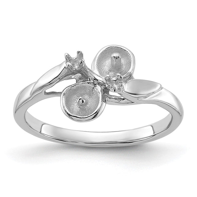 14K white gold diamond ring