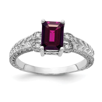 14K white gold diamond ring