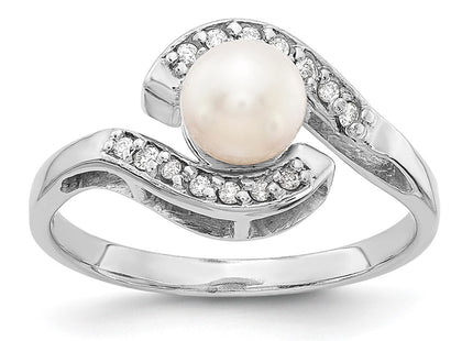 14K white gold diamond ring